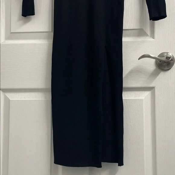 Wilfred Classic Black Knit Long Sleeve Dress Mock Neck High Thigh Slit Sz M - Picture 7 of 15